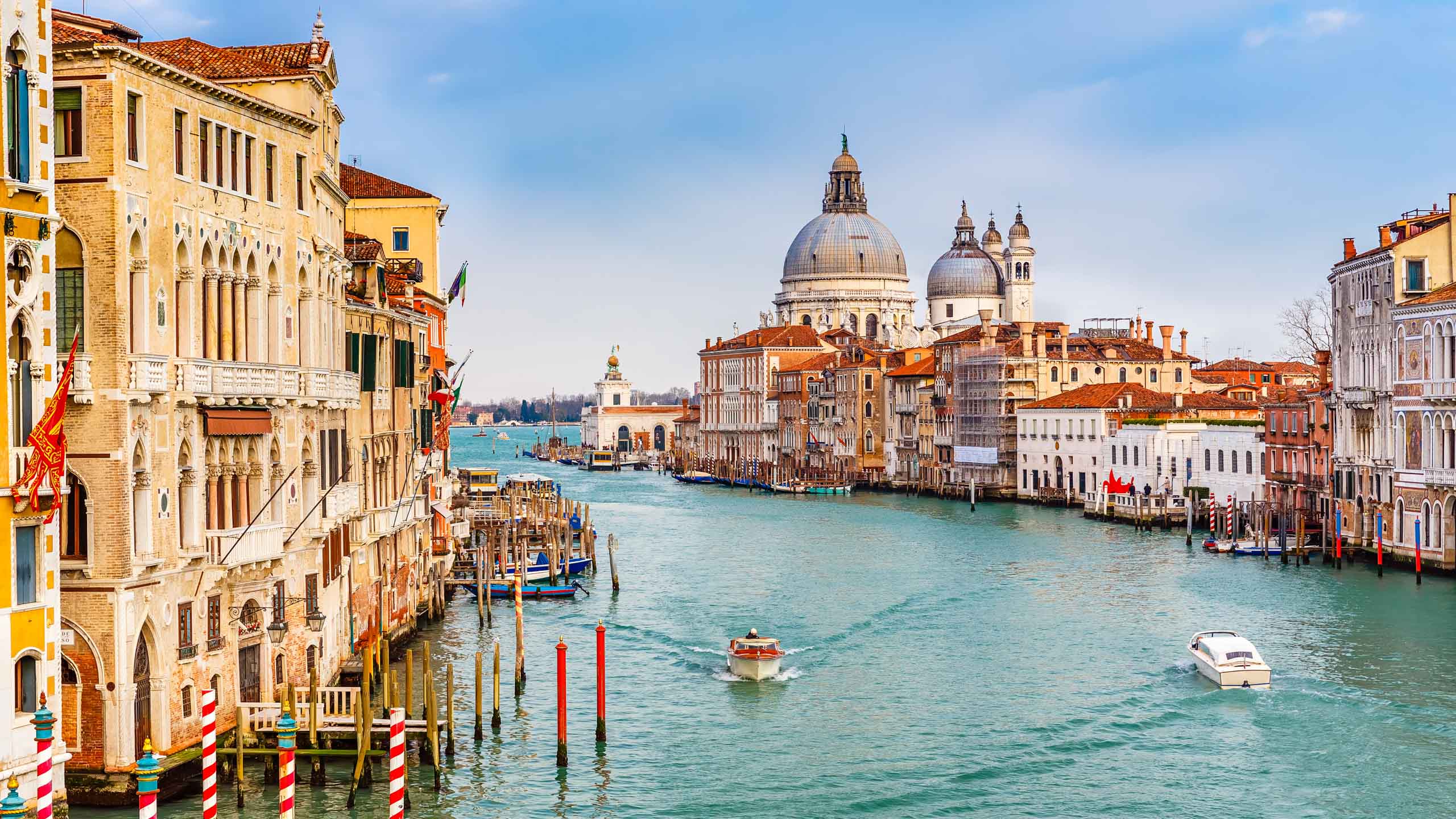 Navigate Venice’s Grand Canal A&K Villas