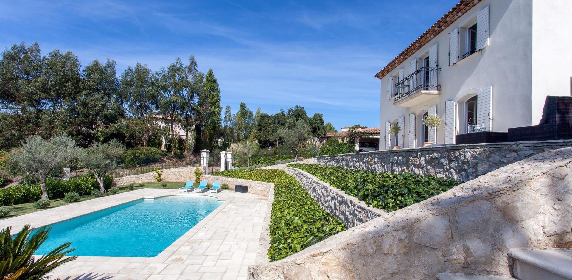 Swimming pool, La Cigale, Grasse and St Paul