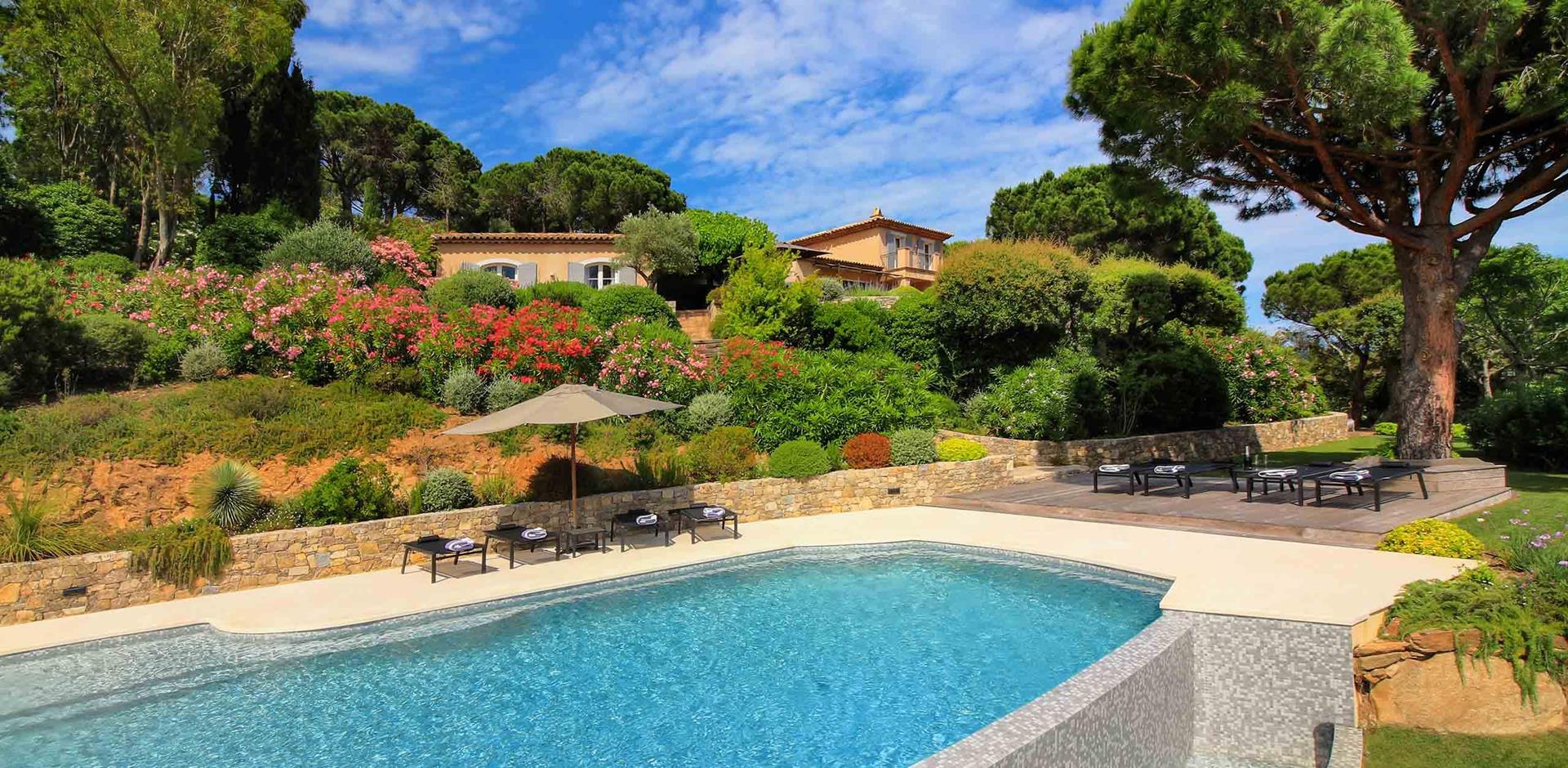 Swimming pool, Villa Gigaro, Le Lavandou and Cavaliere 