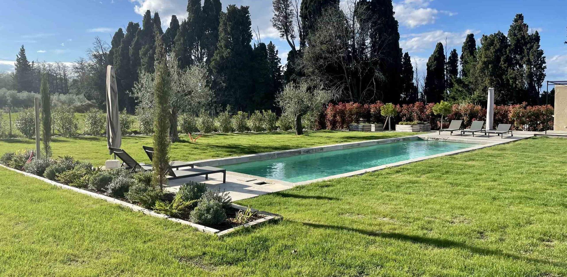 Pool, Le Mas du Soleil, Provence, France