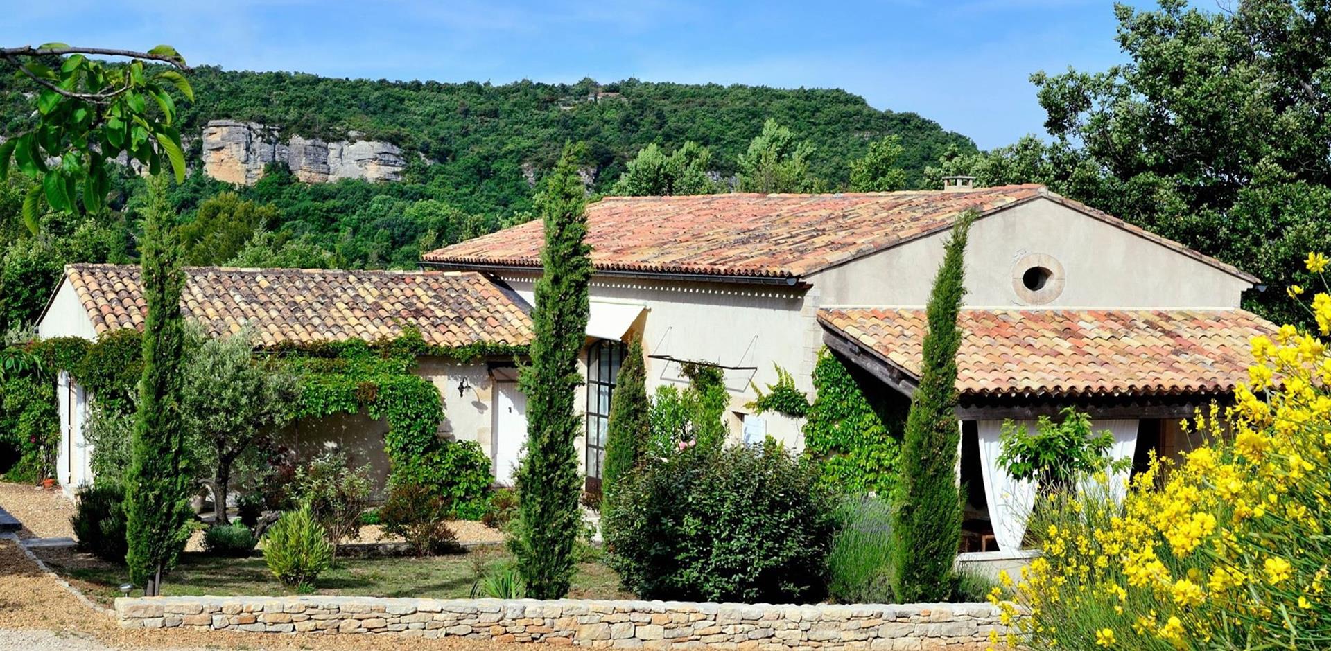 Exterior view, Lou Soleilou, Provence