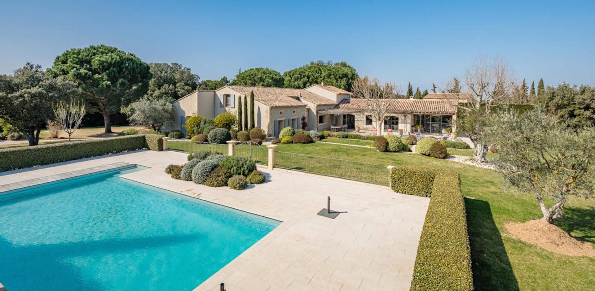 Pool and garden, Villa Magali, Eygalières, Saint-Rémy-de-Provence, Provence, France 