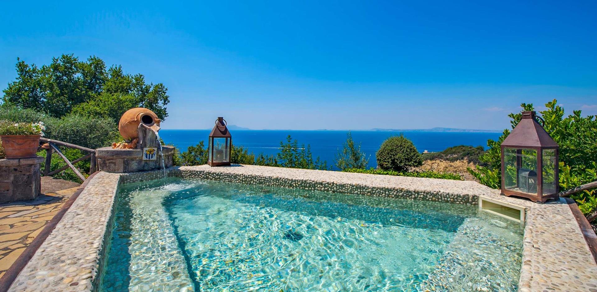 Jacuzzi, Villa I Molini, Amalfi Coast, Italy