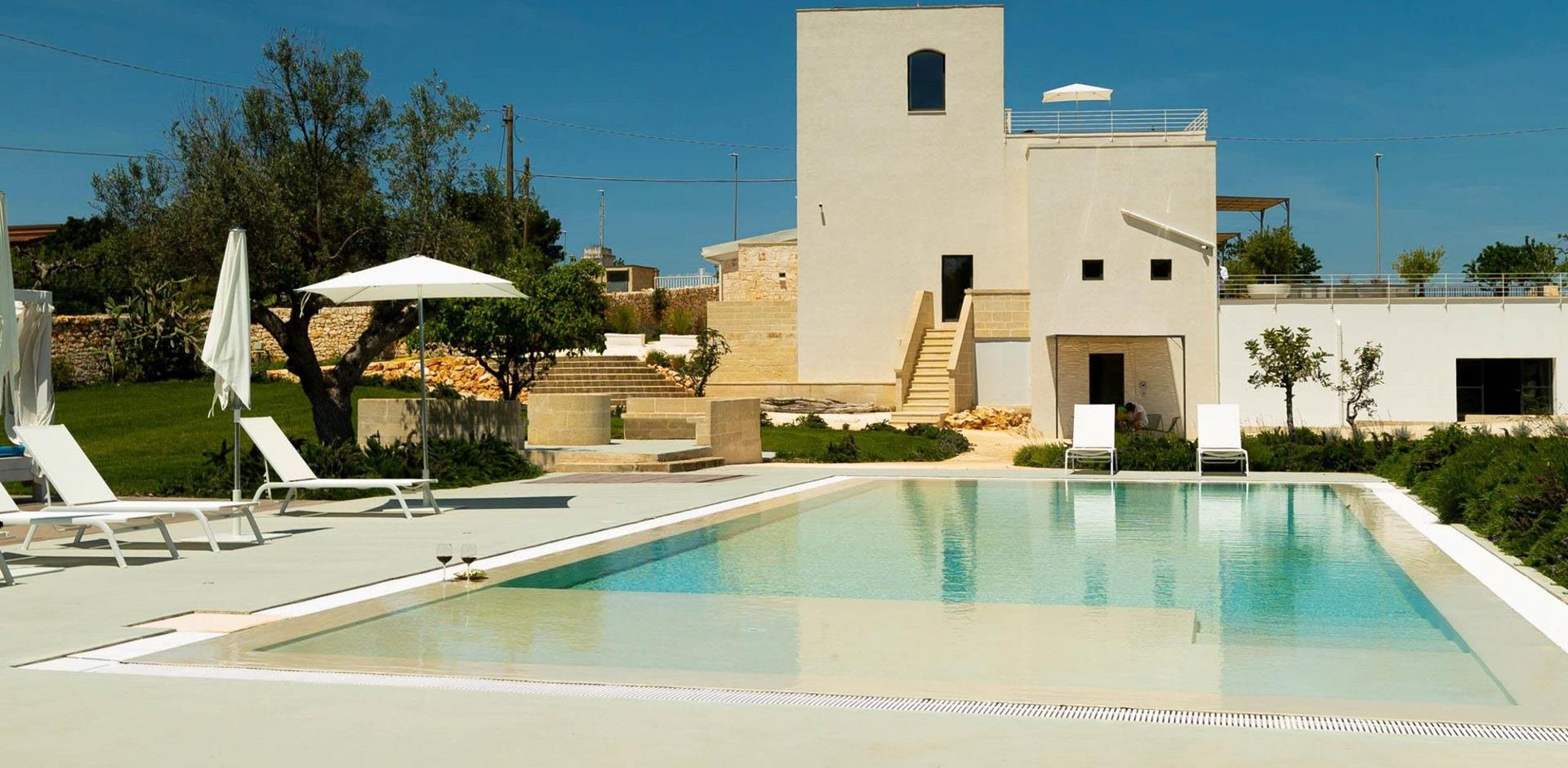 Pool area, Masseria Anemone, Puglia, Italy