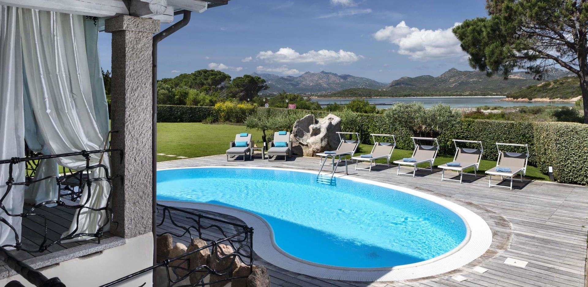 Pool, Villa Mora, Sardinia