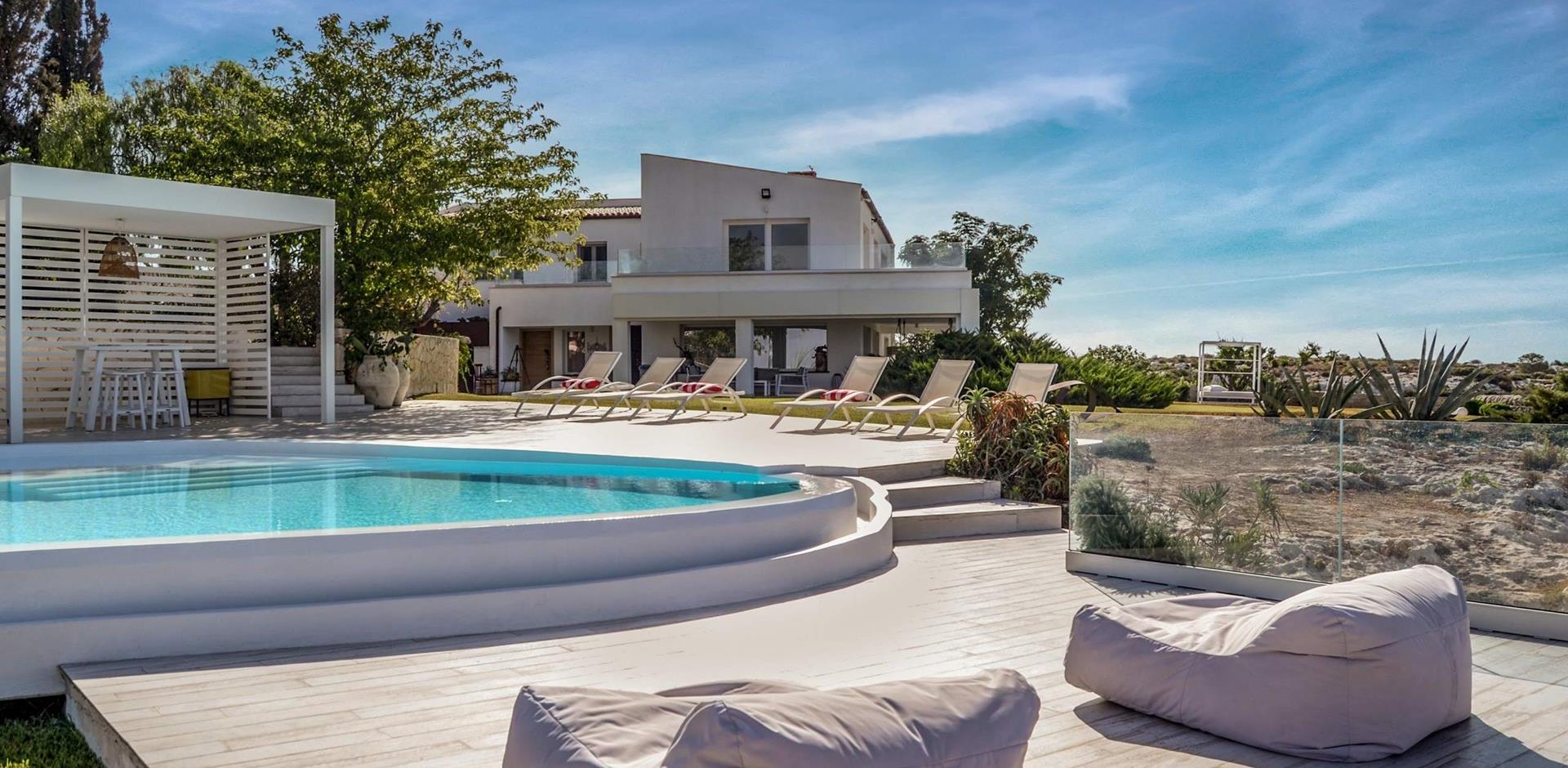 Villa Damocopos, Sicily