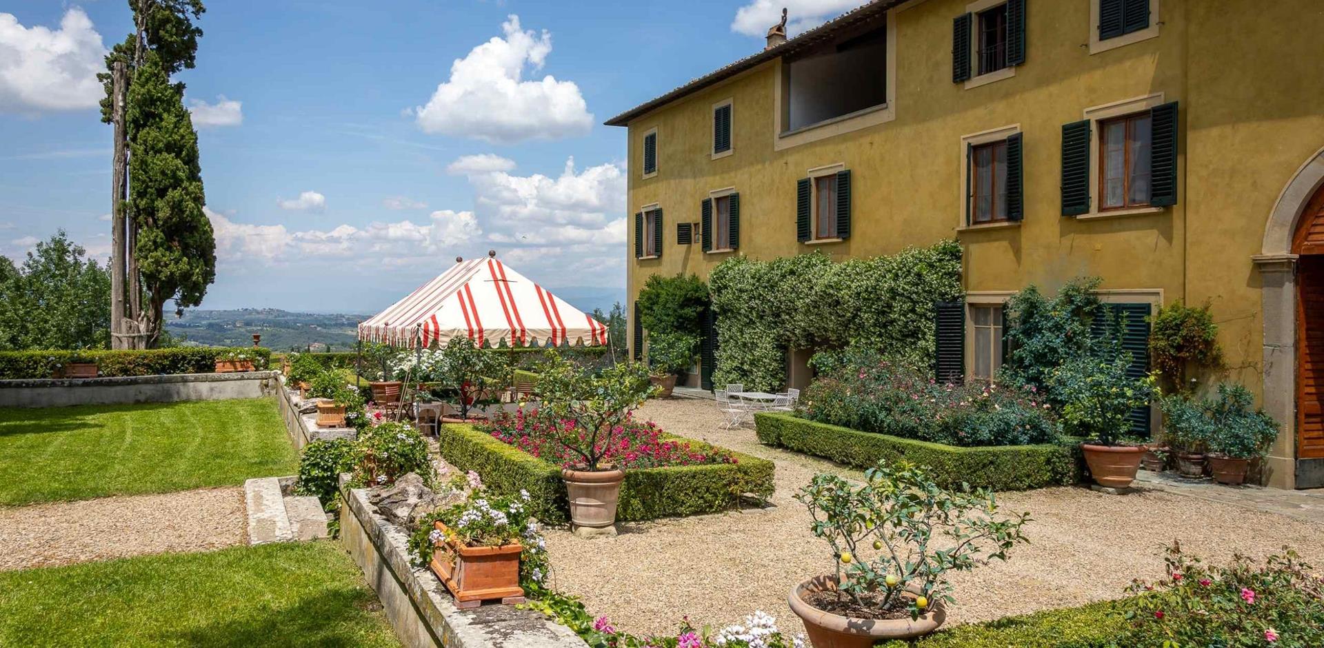 Exterior view, Al Castello, Tuscany