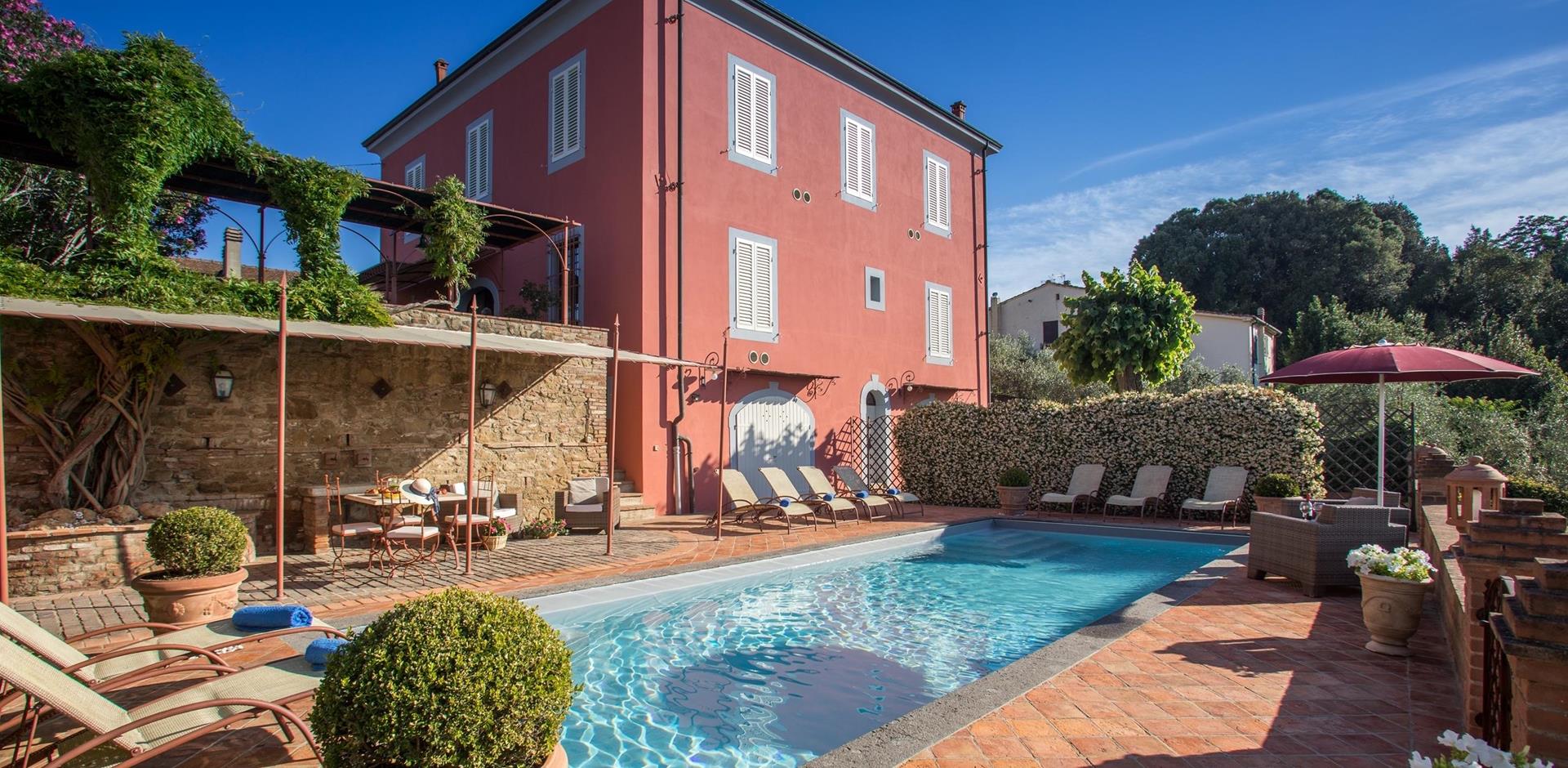 Rear pool view, Casa a Peccioli, Tuscany