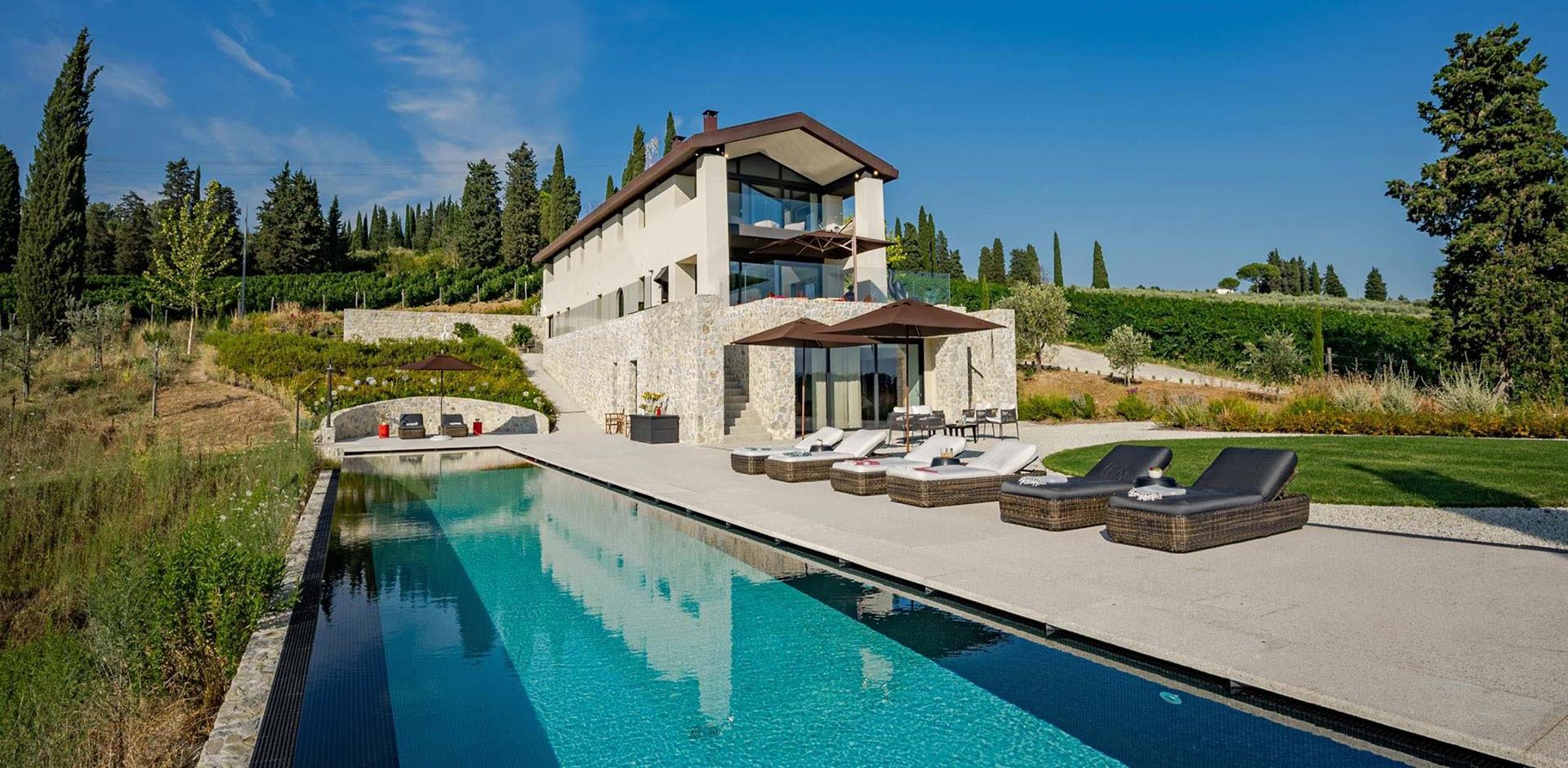Le Spectre, Tuscany