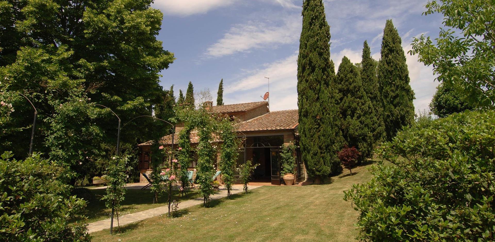 Exterior, Casa Del Lago, Umbria