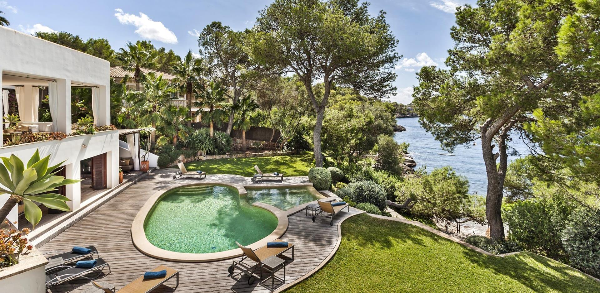 Pool and garden, Villa la Silda, Majorca